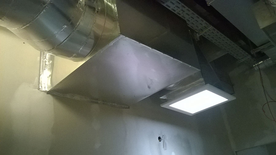 Presvetlenie priestorov autobusovej stanice svetlovodmi Sunway