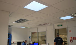 Vďaka svetlovodom Sunway sme presvetlili laboratóriá a kancelárie